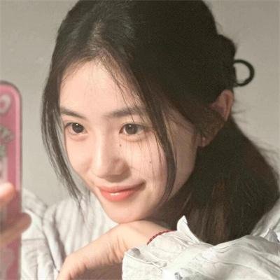 小姐嬉春